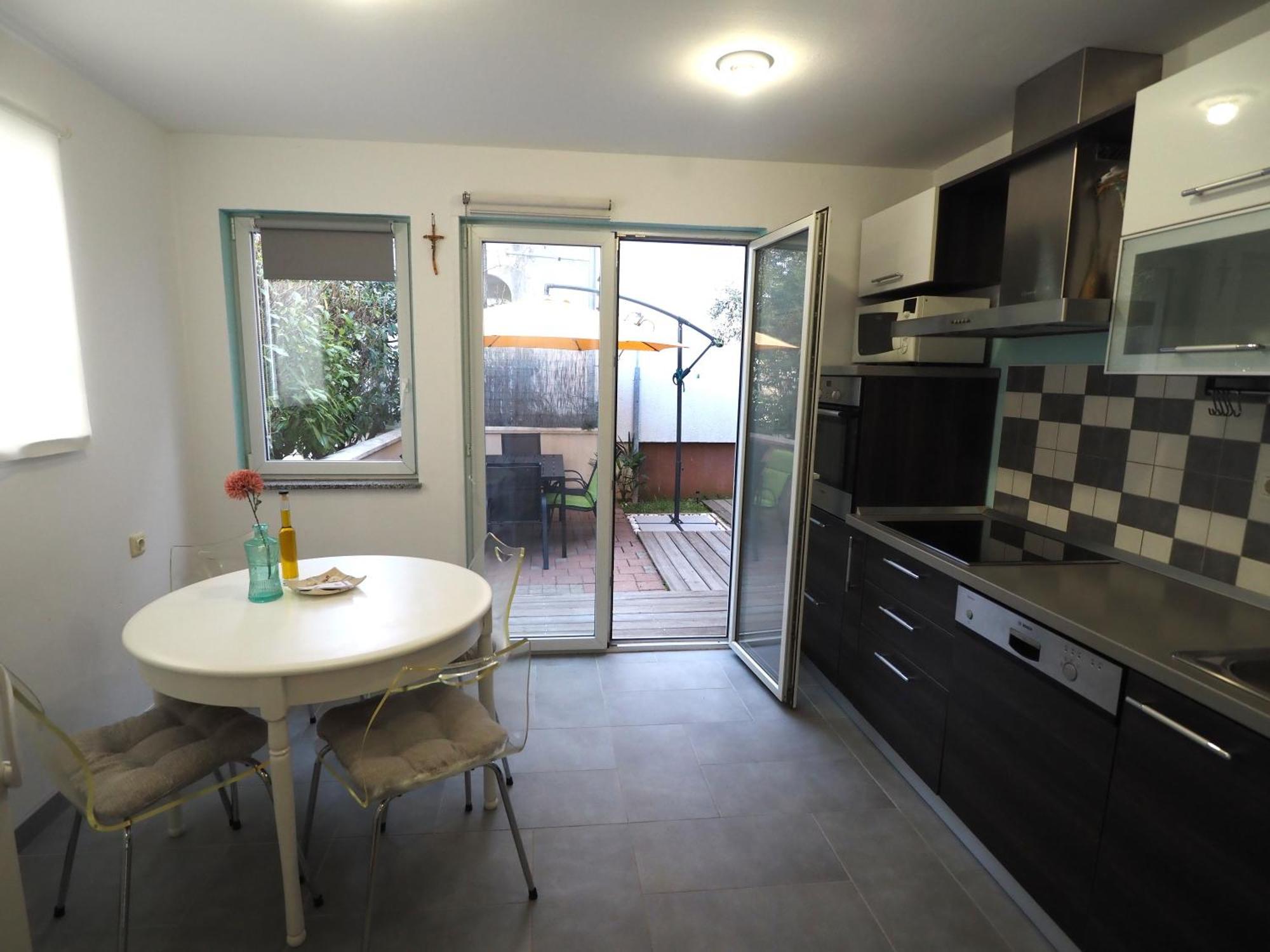 Apartment With Garden In Barbariga Exterior photo