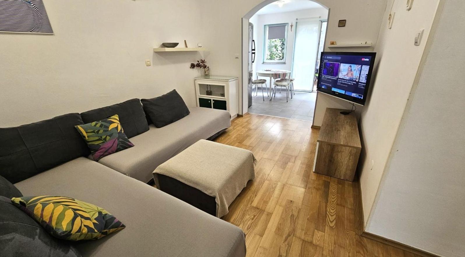 Apartment With Garden In Barbariga Exterior photo