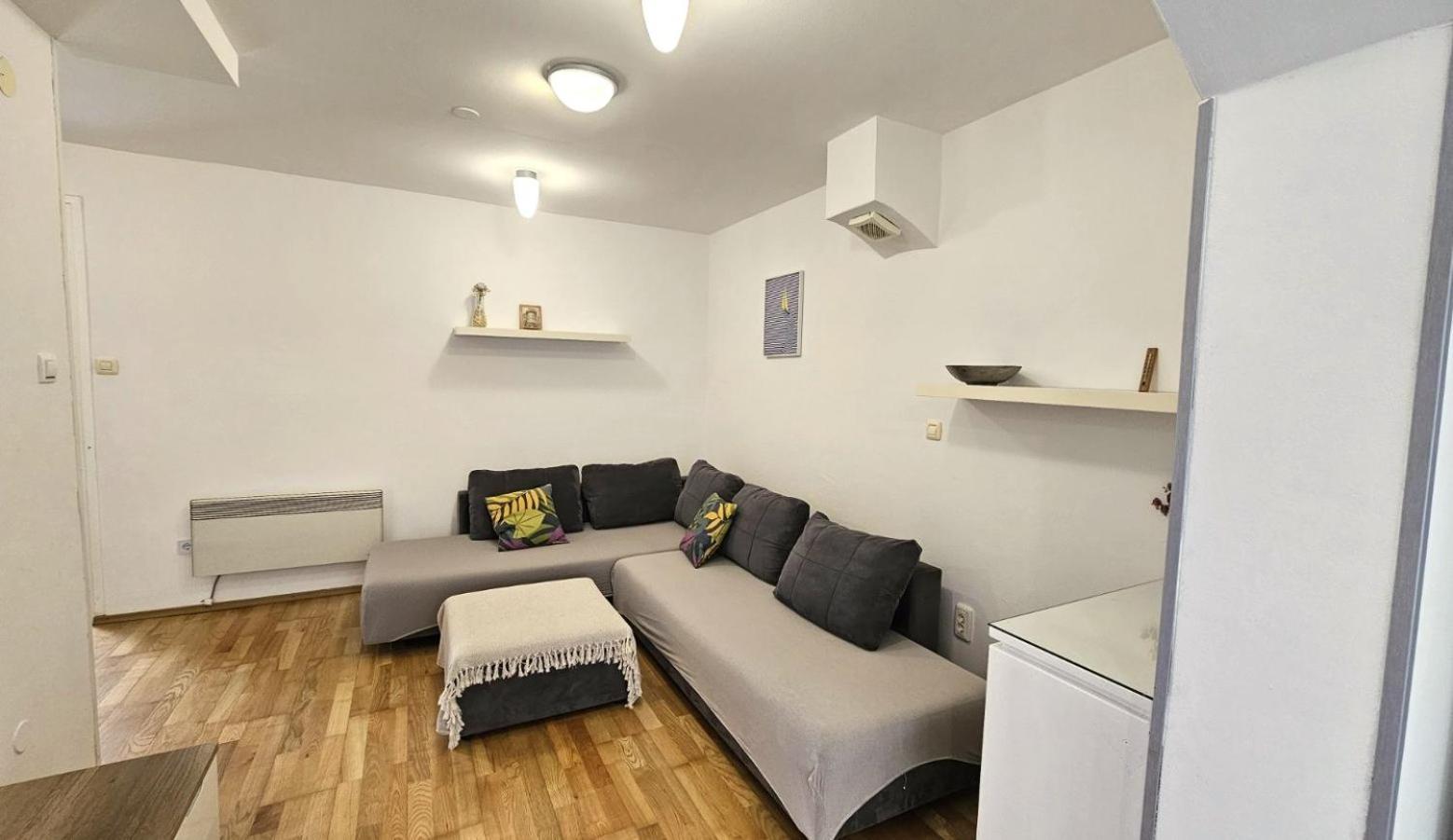 Apartment With Garden In Barbariga Exterior photo